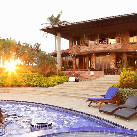Hotel Tata Premium プエブロ・タパオ エクステリア 写真